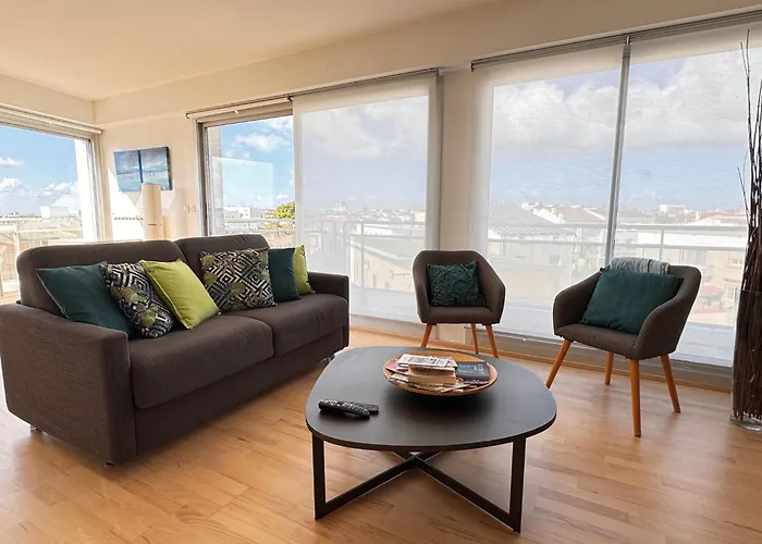 Appt 4 Pers, Centre-Ville Tout A Pieds, Plage 300M, Apercu Mer, Tres Calme Parking Prive, Possibilite Garage Et Location Velos Electriques